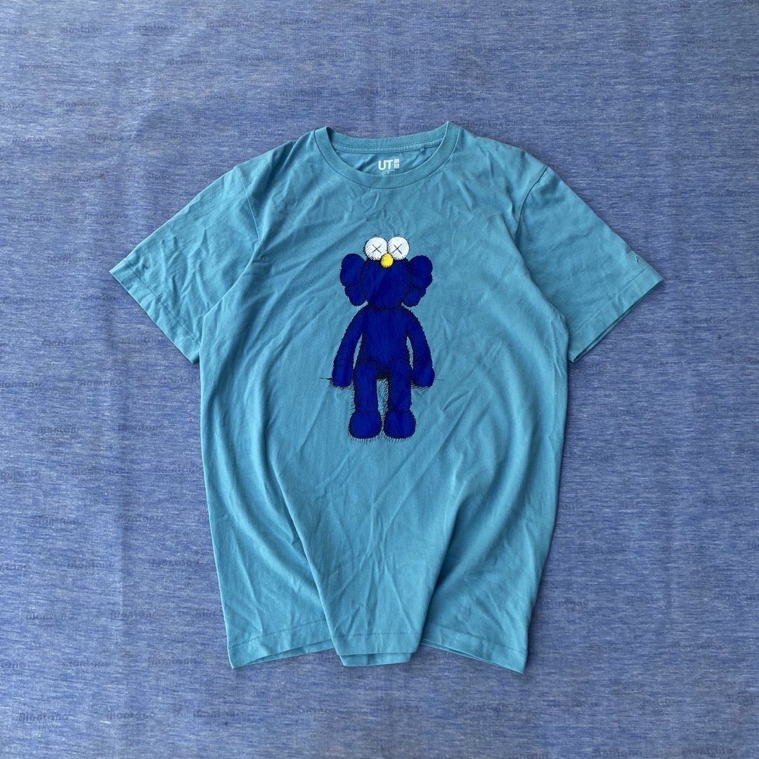 UT X KAWS (Category: Formal Shirts) located in Angeles City. Submitted by stephen52790 (Listing ID 1469059014, Image 1). Description: 🟥UT X KAWS (INCH) Size: L Width: 19.5 Length: 28 •Good as new •Fresh print •Issue: Minimal tiny stain only Price: 450PHP.