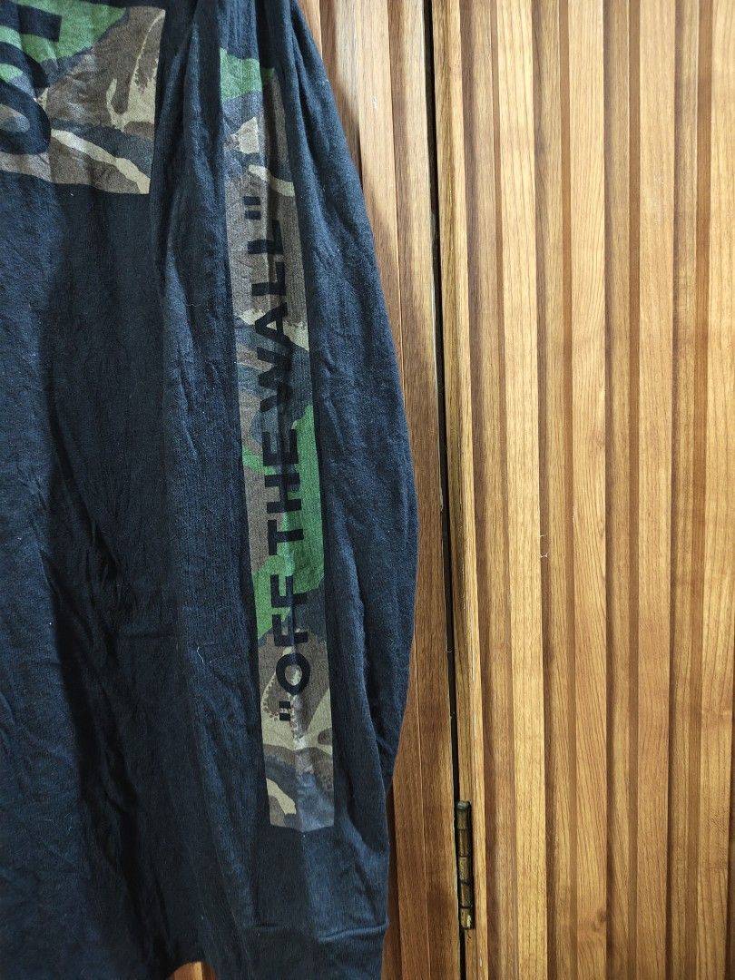 vans (Category: Tshirts & Polo Shirts ) located in San Fernando. Submitted by SungkiThrift (Listing ID 1469065004, Image 3). Description: vans camou longsleeve large.