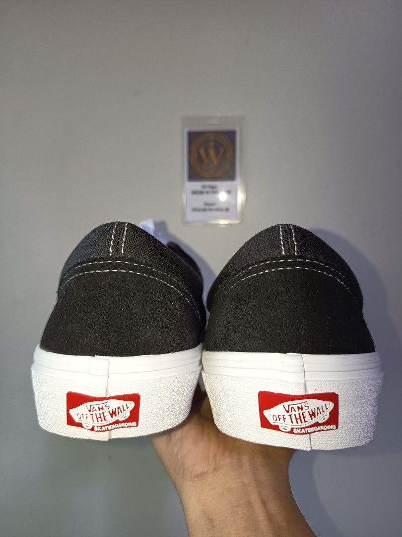 Vans Skate Era B/W (Category: Sneakers) located in Pasay City. Submitted by ODDXX (Listing ID 1469026632, Image 3). Description: Våns Skate Era (Black/White) Size US 10 Men/ 28CM Authentic/Legit/Original✅ Brandnew (NO BOX) SRP 5,995 Selling it out only for 3,495! DM for fast Transaction..