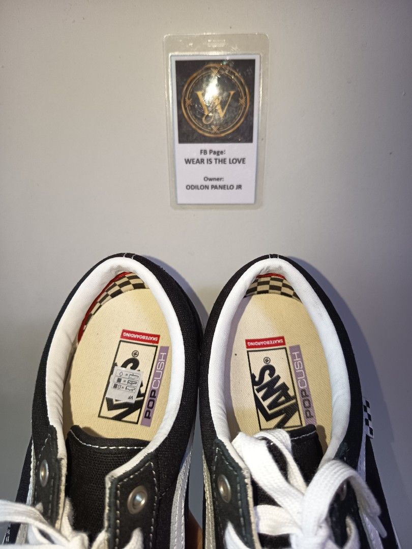 Vans Skate Old skool B/W (Category: Sneakers) located in Pasay City. Submitted by ODDXX (Listing ID 1469026231, Image 2). Description: Våns Skate Old Skool (Black/White) Size US 11 Men/ 29CM Authentic/Legit/Original✅ Brandnew (NO BOX) SRP 5,995 Selling it out only for 3,495! DM for fast Transaction..