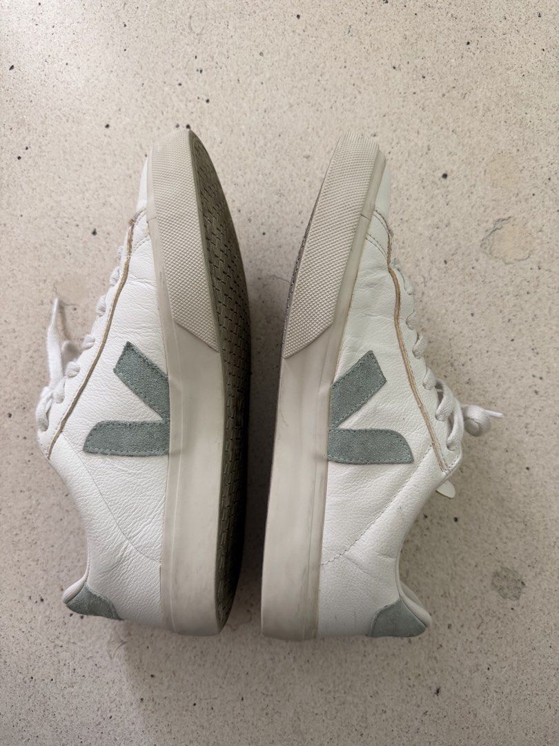 Veja shoes (Category: Sneakers) located in San Juan City. Submitted by smoothie123 (Listing ID 1468962586, Image 2). Description: .