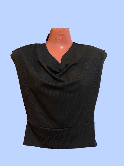 Versatile Convertible Black Ribbed Top Multi-way Neckline (Category: Sleeveless) located in Manila. Submitted by joclutter (Listing ID 1469159726, Image 1). Description: - Color: Black - Material: Stretchy, super comfortable fabric - Versatile Neckline: Wear as cowl neck, off-shoulder, or boat neck - Design: Fitted banded hem keeps the top securely tucked - Style: Great basic piece that is easy to dress up or down.