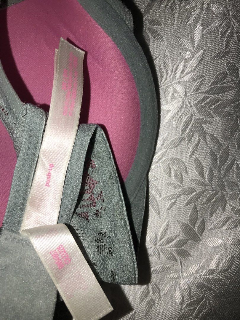 Victoria secret bra size 32C/D70 (Category: Undergarments & Loungewear) located in Manila. Submitted by freecat.21c0ee (Listing ID 1469084284, Image 3). Description: Victoria secret push up bra. size 32C / D70 .