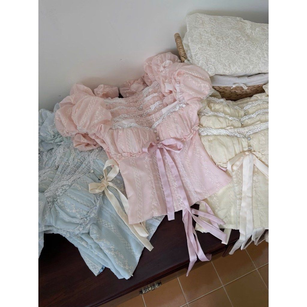 Vietnam Pink Top (Category: Blouses) located in Manila. Submitted by jqmdyb (Listing ID 1468995663, Image 2). Description: 🚨 RUSH SALE – ₱599 🚨 Light Pink Floral Lace Puff Sleeve Coquette Top ✨ Never been used ✨ No issues ✨ bought from Vietnam ✨ Small size ✨ Negotiable RFS: Wrong size 📍Bagumbayan Taguig.