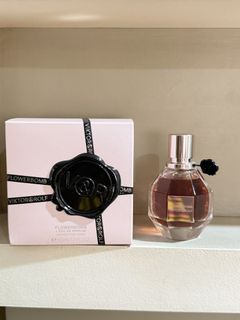 (Category: ) located in . Submitted by ktyyycloset (Listing ID 1469031295, Image 1). Description: .