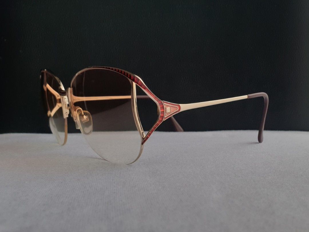 Vintage Balmain Paris Sunglasses (Category: Sunglasses & Eyewear) located in Quezon City. Submitted by WasalakTwo (Listing ID 1468974230, Image 2). Description: Bought in Japan Authentic Goodcondition Clean and presentable Open for delivery nationwide.