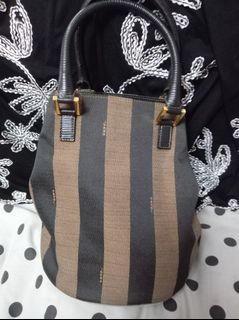 (Category: ) located in . Submitted by shoptokyothrift (Listing ID 1469016767, Image 1). Description: .