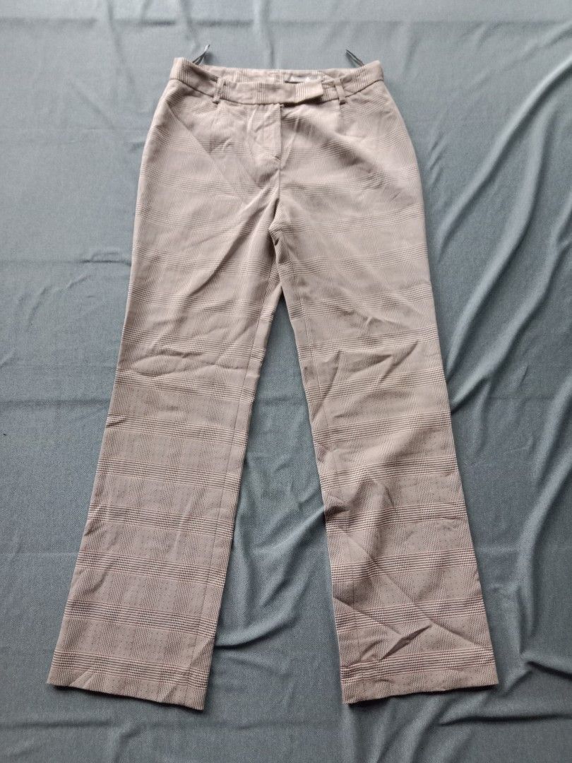 vintage gray plaid print trousers (Category: Other Bottoms) located in Bontoc. Submitted by irene_banganan (Listing ID 1469011703, Image 2). Description: vintage gray plaid print trousers waist: 28" | length: 37" size small on tag makapal, no stretch ganda ng prints, well made no flaws, excellent condition.