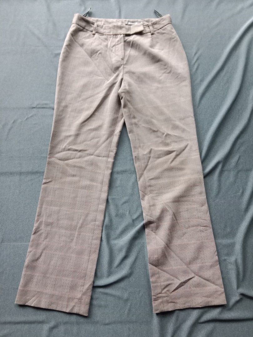 vintage gray plaid print trousers (Category: Other Bottoms) located in Bontoc. Submitted by irene_banganan (Listing ID 1469011703, Image 1). Description: vintage gray plaid print trousers waist: 28" | length: 37" size small on tag makapal, no stretch ganda ng prints, well made no flaws, excellent condition.