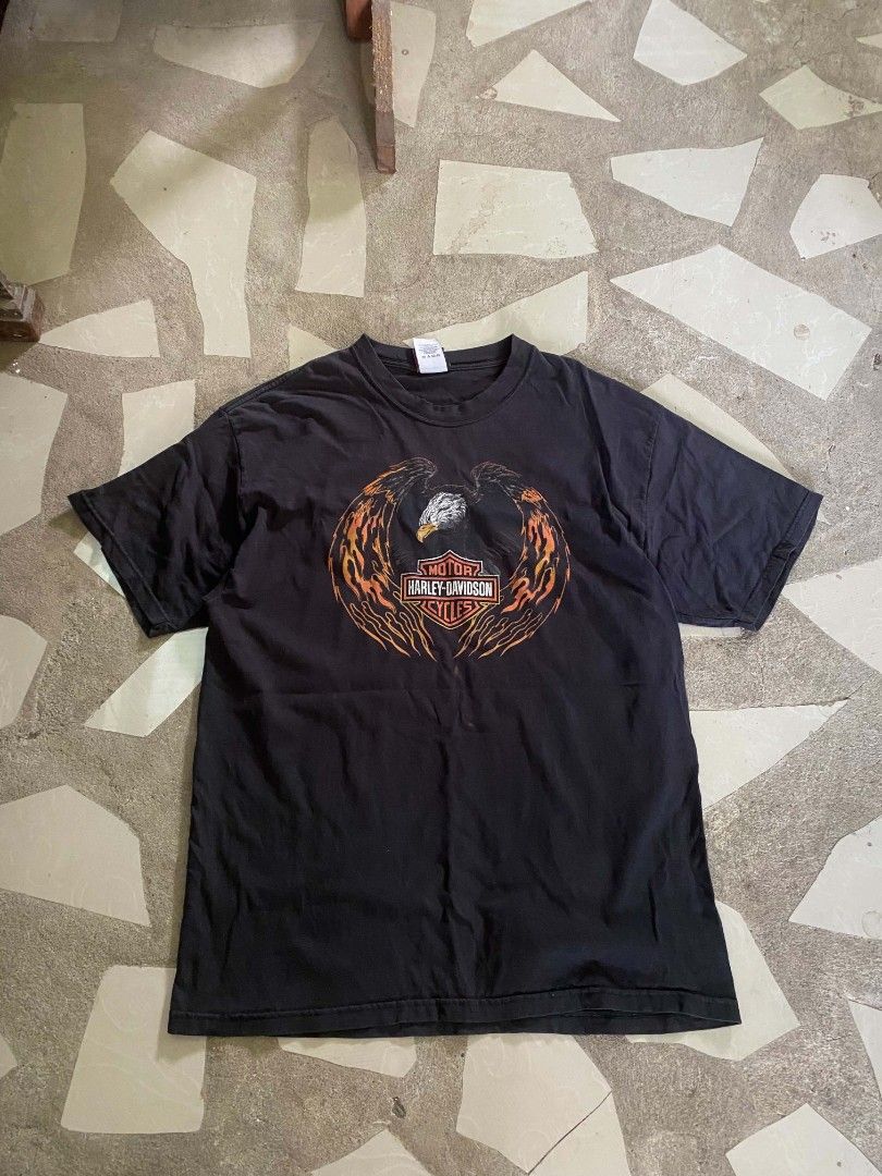 Vintage Harley Davidson flaming eagle graphic (Category: Activewear) located in Borongan. Submitted by thrift-real2.0 (Listing ID 1468937891, Image 1). Description: vintage Harley Davidson flaming eagle graphic good condition 23x30 color rate:9.3/10 issue sa Kay neck 1500 plus sf.