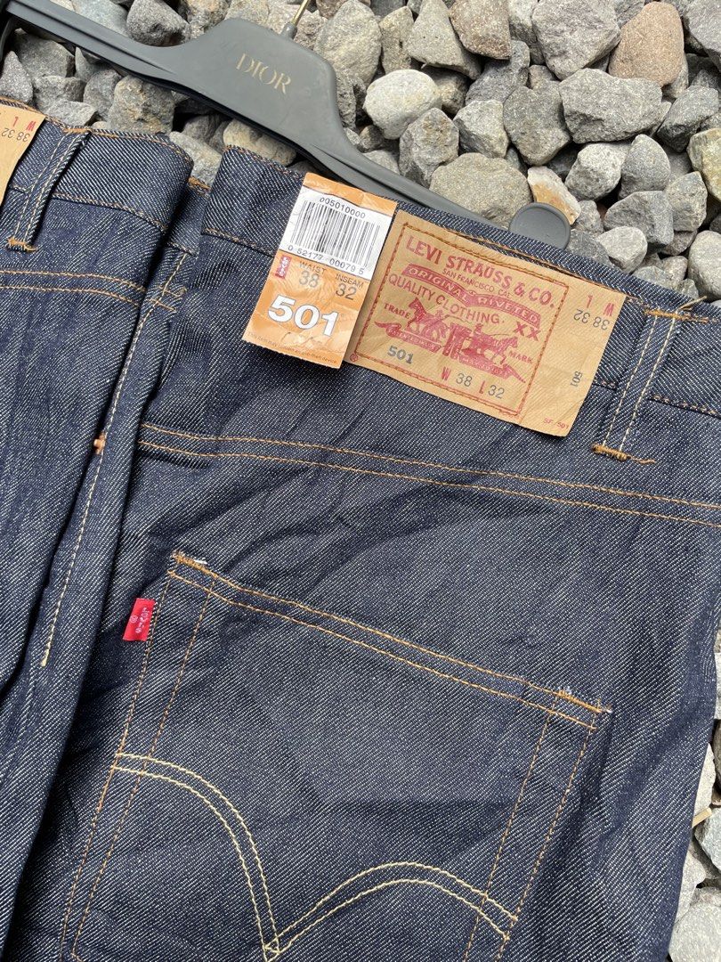 Vintage Levi’s 501 Button Fly Extended Patch (Category: Luxury Apparel) located in Davao. Submitted by lwky_thrift (Listing ID 1468971132, Image 3). Description: Vintage Levi’s 501 Button Fly Extended Patch 2,300 each 2pcs available Size: 38 on tag Brand New .