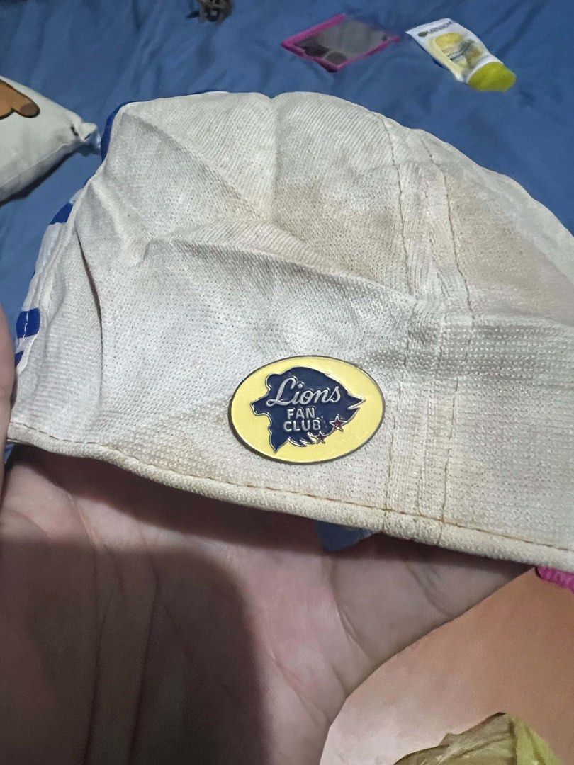 VINTAGE LIONS (Category: Caps & Hats) located in Makati City. Submitted by cosmic_chester (Listing ID 1468940564, Image 2). Description: NEED WASH AND RESTORE .