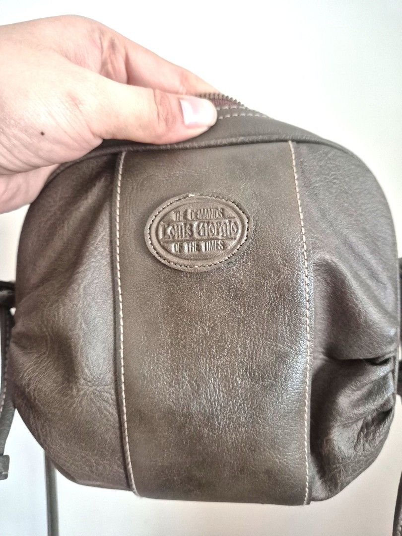 vintage LOUIS GIORGIO crossbody bag (Category: Cross-body Bags) located in Manila. Submitted by mommynurse (Listing ID 1468942145, Image 2). Description: vintage brown leather crossbody bag branded by Louis Giorgio.