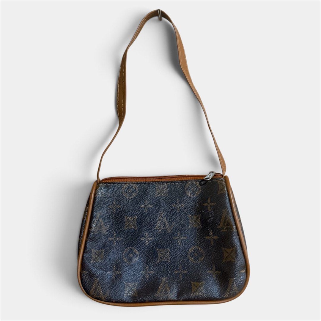Vintage Louis Vuitton Monogram mini bag (Category: Luxury Bags & Wallets) located in Manila. Submitted by only_alyssacloset (Listing ID 1469010174, Image 1). Description: - Vintage Louis Vuitton Monogram mini bag.