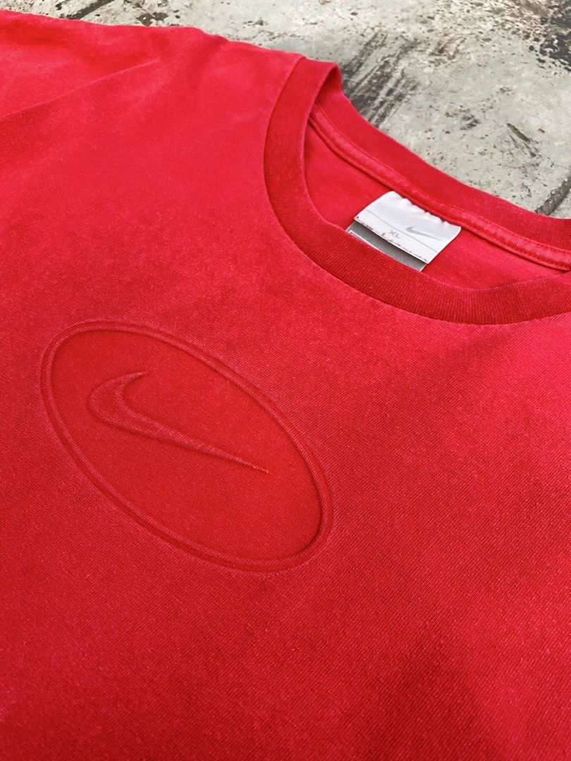 VINTAGE NIKE (embossed swoosh) (Category: Tshirts & Polo Shirts ) located in Manila. Submitted by tklnthftskrnz (Listing ID 1469132005, Image 2). Description: NIKE SHIRT (embossed swoosh design)💎💎💎 (gray/silver tag) XL on tag 24 x 29 condition: very good (9/10) color rate: 9/10 issue: signs of usage .
