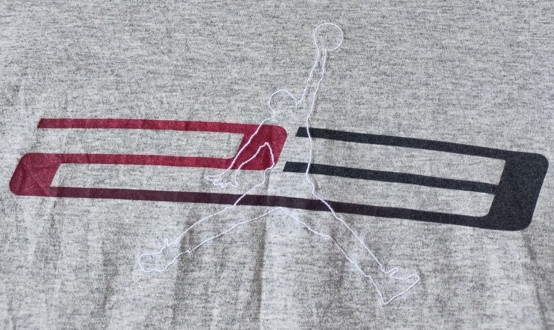 Vintage nike jordan tee (Category: Tshirts & Polo Shirts ) located in Asingan. Submitted by arnelpalaris8 (Listing ID 1469120416, Image 3). Description: Vintage Nike jordan tee size medium 21.5 width 29 length verygood condition 1.2k FREESHIPPING PM ME.