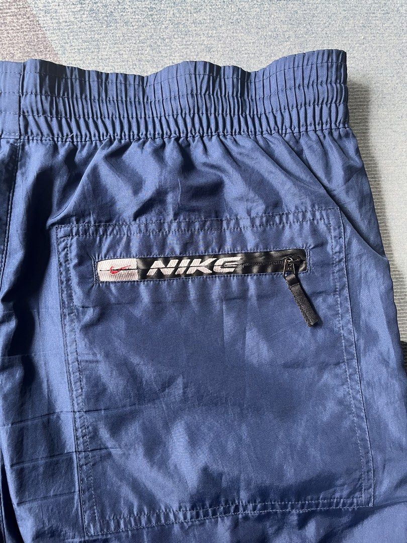 Vintage Nike Short (Category: Shorts) located in Paranaque City. Submitted by mackraven260159 (Listing ID 1469138986, Image 3). Description: Waist 32-38 Length 27.5 Hem11 .