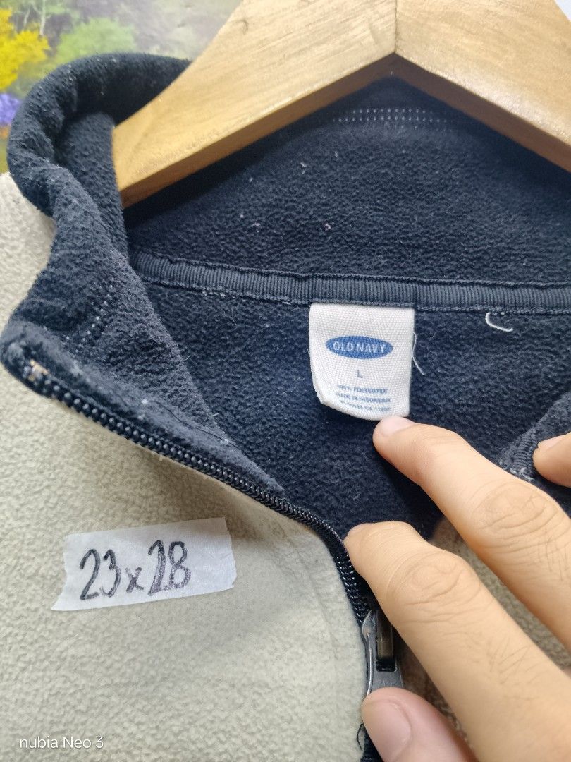 vintage old navy quarter zip (Category: Coats, Jackets and Outerwear) located in Valenzuela. Submitted by joshwrldselection (Listing ID 1469105946, Image 3). Description: large - xl very good condition need wash only thrift..