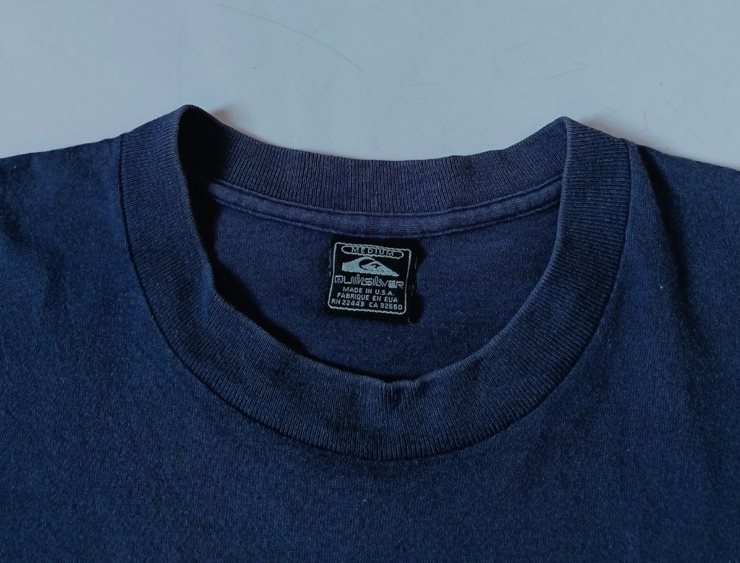 Vintage Quiksilver Tee (Category: Tshirts & Polo Shirts ) located in Asingan. Submitted by arnelpalaris8 (Listing ID 1469122754, Image 3). Description: Vintage Quiksilver tee size medium 20.5 width 28 length sigle stitch sleeve verygood condition pm me.
