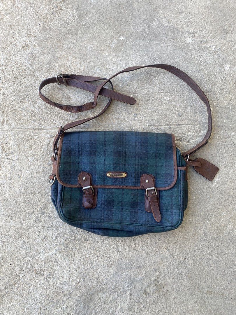 Vintage Ralph Lauren bag (Category: Cross-body Bags) located in Surigao. Submitted by santostris12676 (Listing ID 1468993454, Image 1). Description: Pm sa issue.