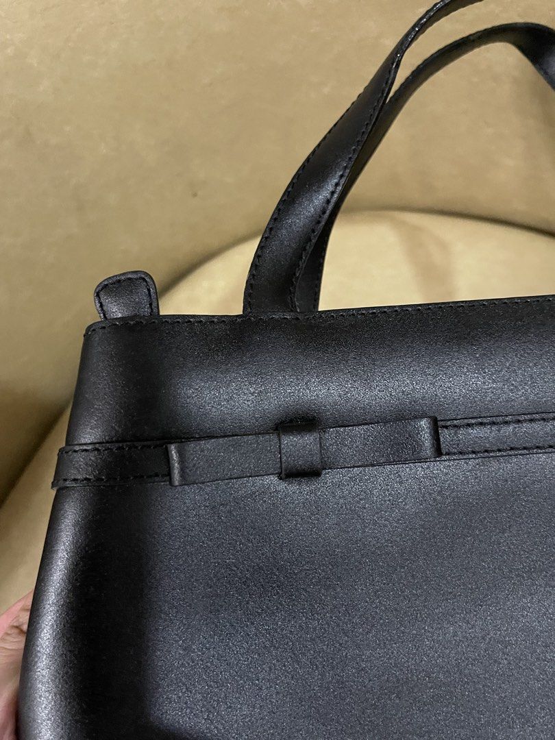 Vintage Rare Spini Paris Leather Handbag (Category: Purses & Pouches) located in San Jacinto. Submitted by lovedbylou.ph (Listing ID 1469090164, Image 3). Description: •deadstock •vintage and rare .