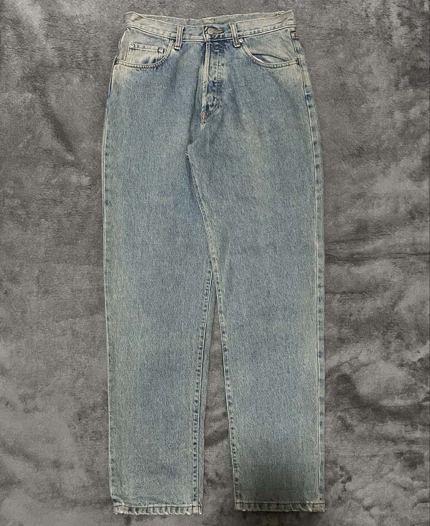 Vintage RRL Button-fly Jeans (Category: Jeans) located in Cagayan de Oro. Submitted by montresor.ph (Listing ID 1468940864, Image 2). Description: Wts Vintage Double RRL Button Fly Jeans Made in U.S.A Condition: Very good Waist: 30-31 Length: 40 Leg opening: 8 Price: 3,000 Minimal Tattering in Hem Introduced in 1993 by Ralph Lauren, the RRL sub-label was conceived as a tribute to rugged American workwear and Western heritage.