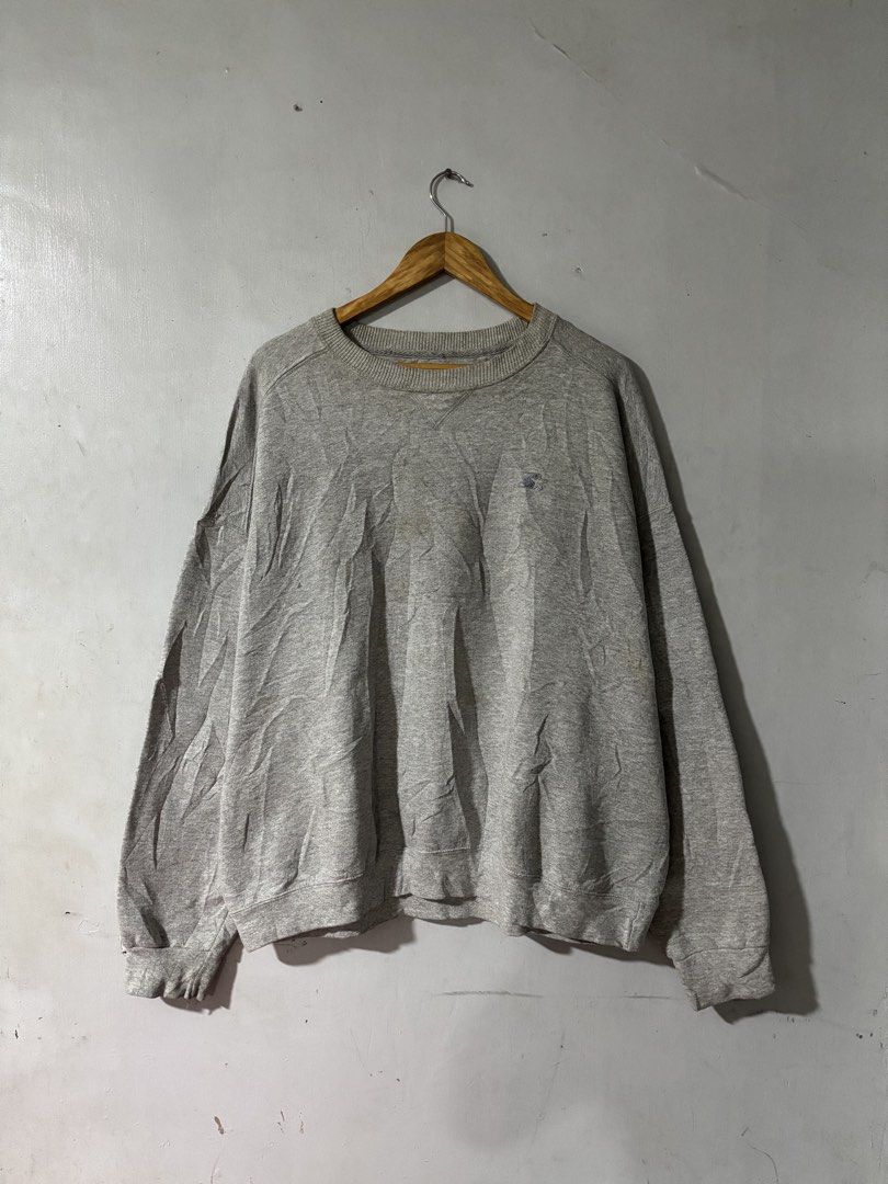 VINTAGE STARTER CREWNECK (Category: Coats, Jackets and Outerwear) located in Pasay City. Submitted by turthrift (Listing ID 1469042372, Image 1). Description: W27 L27 XL boxy.