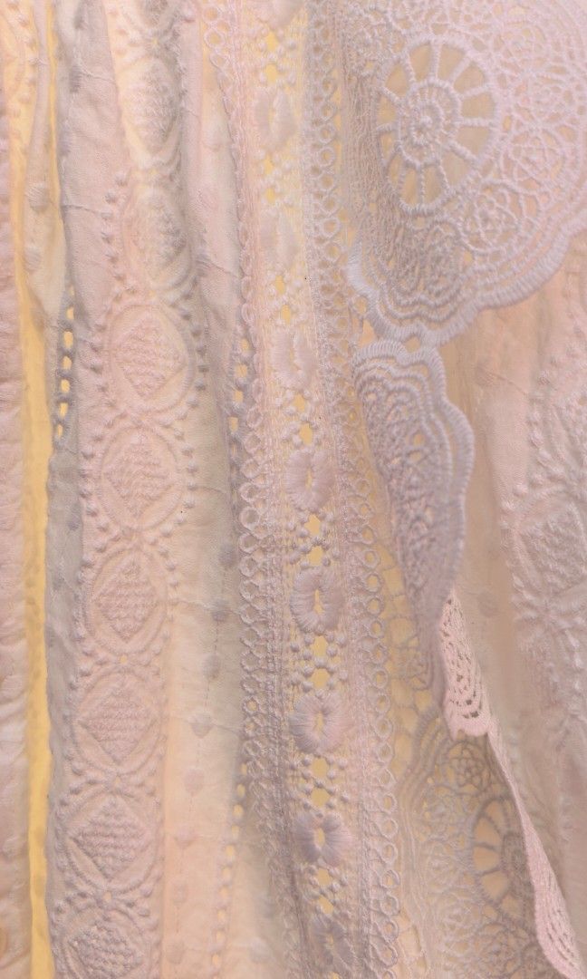 Vintage style white eyelet dress (Category: Dresses) located in Tuguegarao City. Submitted by zenphoenix-7ad615 (Listing ID 1468968709, Image 3). Description: Pretty eyelet dress long sleeve Fits small to medium frame Shoulder to shoulder 16 inches Length 43 inches.