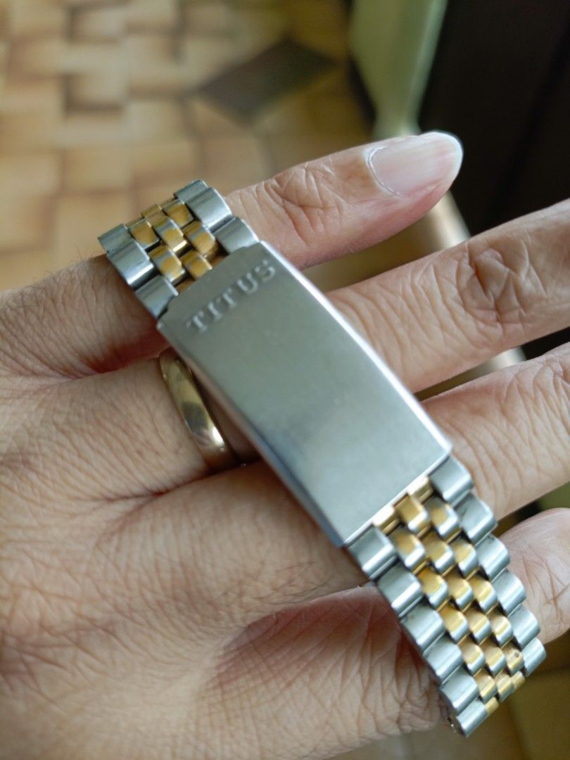Vintage Titus automatic two toned watch (Category: Luxury Watches) located in Paranaque City. Submitted by timeforus (Listing ID 1469037241, Image 2). Description: good working condition. slight fades on the bracelet.
