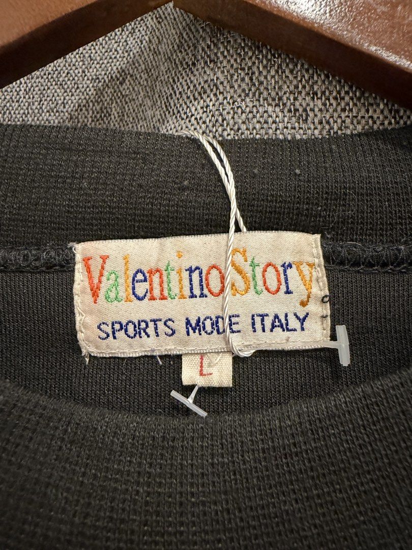 Vintage Valentino (Category: Tshirts & Polo Shirts ) located in Quezon City. Submitted by macleen17 (Listing ID 1469014539, Image 3). Description: Vintage Valentino Size L Excellent Condition Multicolor Design Embroidery Black Color of shirt.