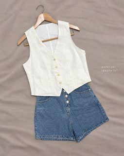 (Category: ) located in . Submitted by nnnprelovedclothes (Listing ID 1468970226, Image 1). Description: .