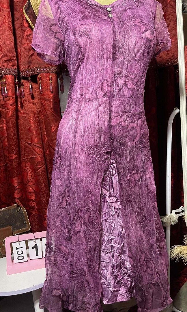Violet midi dress (Category: Dresses) located in Manila. Submitted by wheneity67thifted (Listing ID 1469002156, Image 2). Description: .