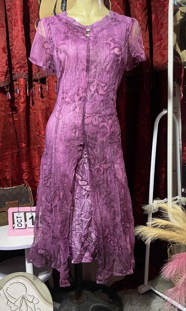 Violet midi dress (Category: Dresses) located in Manila. Submitted by wheneity67thifted (Listing ID 1469002156, Image 1). Description: .