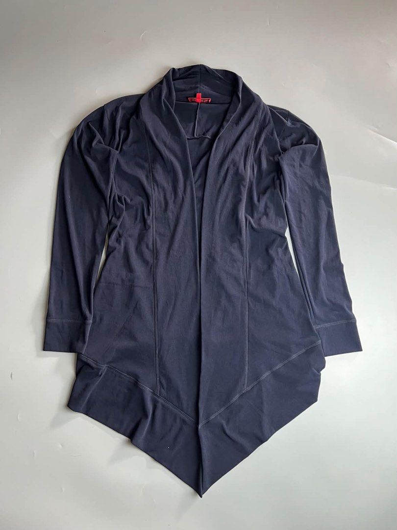 Vivienne Tam - Tops Cardigan (Category: Coats, Jackets and Outerwear) located in San Pablo. Submitted by hiddenrygn (Listing ID 1468945874, Image 1). Description: Vivienne Tam - Tops Cardigan Size : Free size No flaws Excellent condition Authentic DM!.