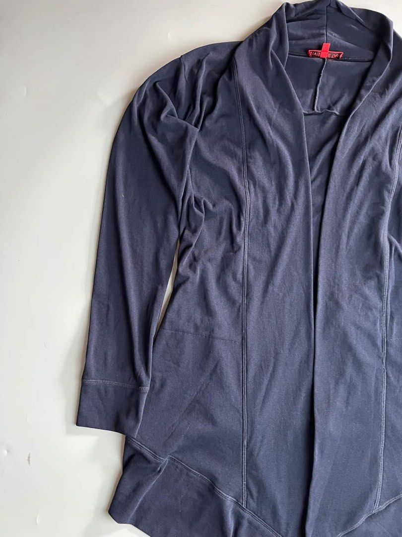 Vivienne Tam - Tops Cardigan (Category: Coats, Jackets and Outerwear) located in San Pablo. Submitted by hiddenrygn (Listing ID 1468945874, Image 2). Description: Vivienne Tam - Tops Cardigan Size : Free size No flaws Excellent condition Authentic DM!.