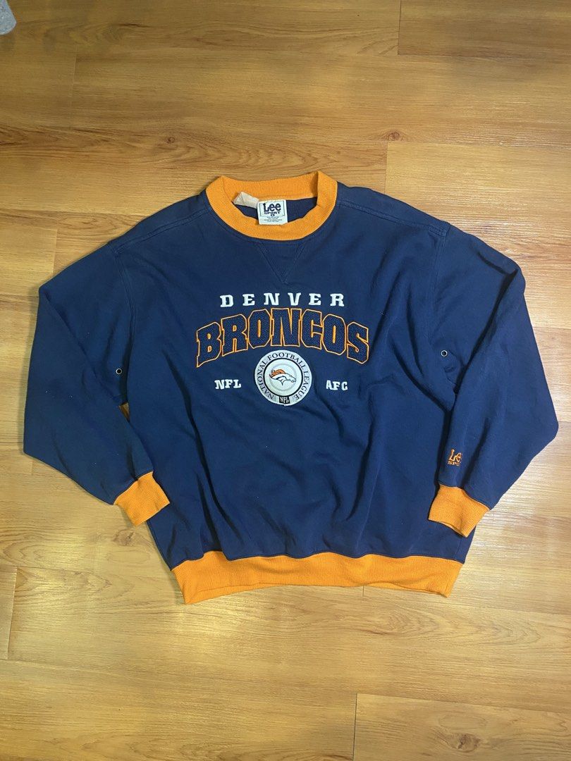 Vntg Lee sport broncos Sweatshirt (Category: Coats, Jackets and Outerwear) located in Butuan. Submitted by exodus.co (Listing ID 1469070239, Image 1). Description: .