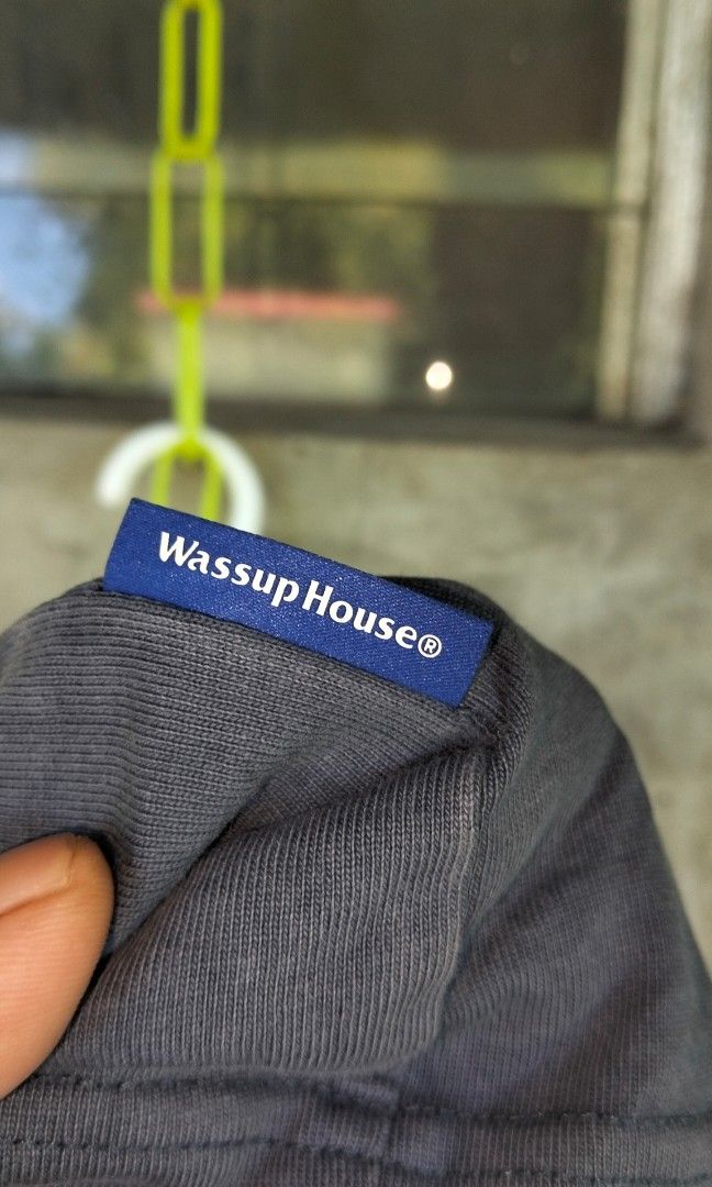 Wassup (Category: Tshirts & Polo Shirts ) located in Alaminos. Submitted by thrift-matic (Listing ID 1469016483, Image 3). Description: .