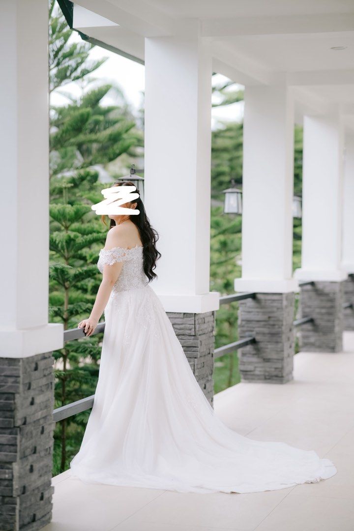 Wedding Gown and Veil (Category: Evening dresses & gowns) located in Manila. Submitted by zealflower_7c10ac (Listing ID 1468951493, Image 3). Description: Wedding Gown (M-Semi Large) -Php 15,000 dry cleaned already; slightly negotiable Veil - Php 3,000.