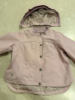 (Category: ) located in . Submitted by zoezhangsingapore (Listing ID 1469058017, Image 1). Description: .