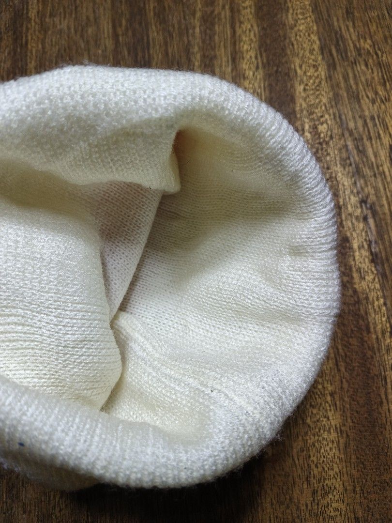 White and Pink Patterned Winter Beanie with Pom Pom (Category: Hats & Beanies) located in Mandaluyong City. Submitted by heatgear (Listing ID 1469049145, Image 2). Description: - Color: White with pink and red patterned band - Design: Foldover cuff with a fluffy pom pom on top - Material: Soft knit inside and out - Feature: Keeps your head extra warm during cold weather trips - small to large women's 280 + sf location mandaluyong.