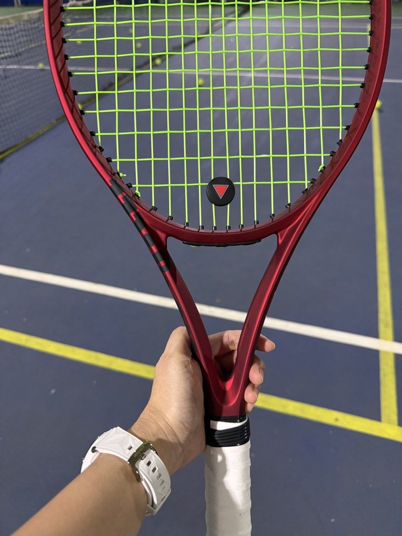 WILSON CLASH 100 V2 (Category: Racket and Ball Sports) located in San Pedro. Submitted by goldenlandph (Listing ID 1469028537, Image 1). Description: 🎾 FOR SALE: Wilson Clash 100 V2 • String: Solinco Hyper-G 💚 • RFS: Upgrading to a new racket 🎾 Time to let this beauty go and find a new home! 🫶🏻.