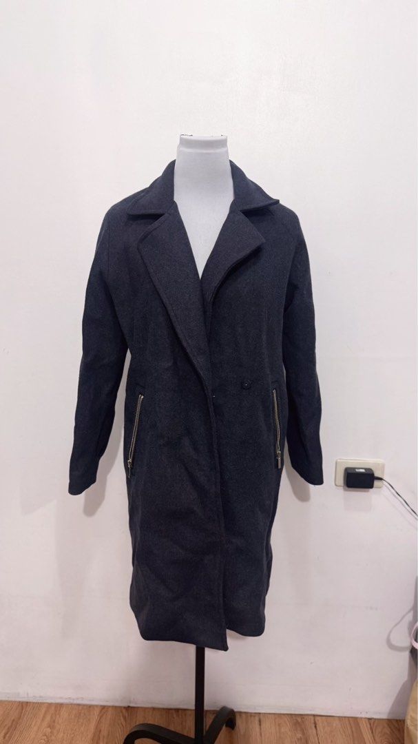 Winter coats various styles outerwear jackets (Category: Coats, Jackets and Outerwear) located in Makati City. Submitted by nixcraymundo (Listing ID 1469109298, Image 1). Description: ❄️ WINTER COATS & JACKETS FOR SALE! 🧥 Decluttering sale! ❤️ Selling my unused winter coats and jackets purchased last February 2026. All have been washed and are now stored, just waiting for a new owner! ✨ 📌 Sizes: Medium to Large 💸 Prices only ₱700 each! ✅ Good 