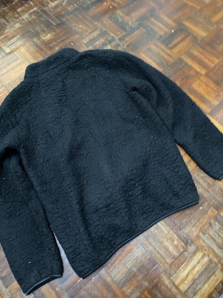 winter jacket (Category: Coats, Jackets and Outerwear) located in Kuala Lumpur. Submitted by kaelmenjualreps (Listing ID 1469020461, Image 2). Description: pit 22 labuh 28 siap post .