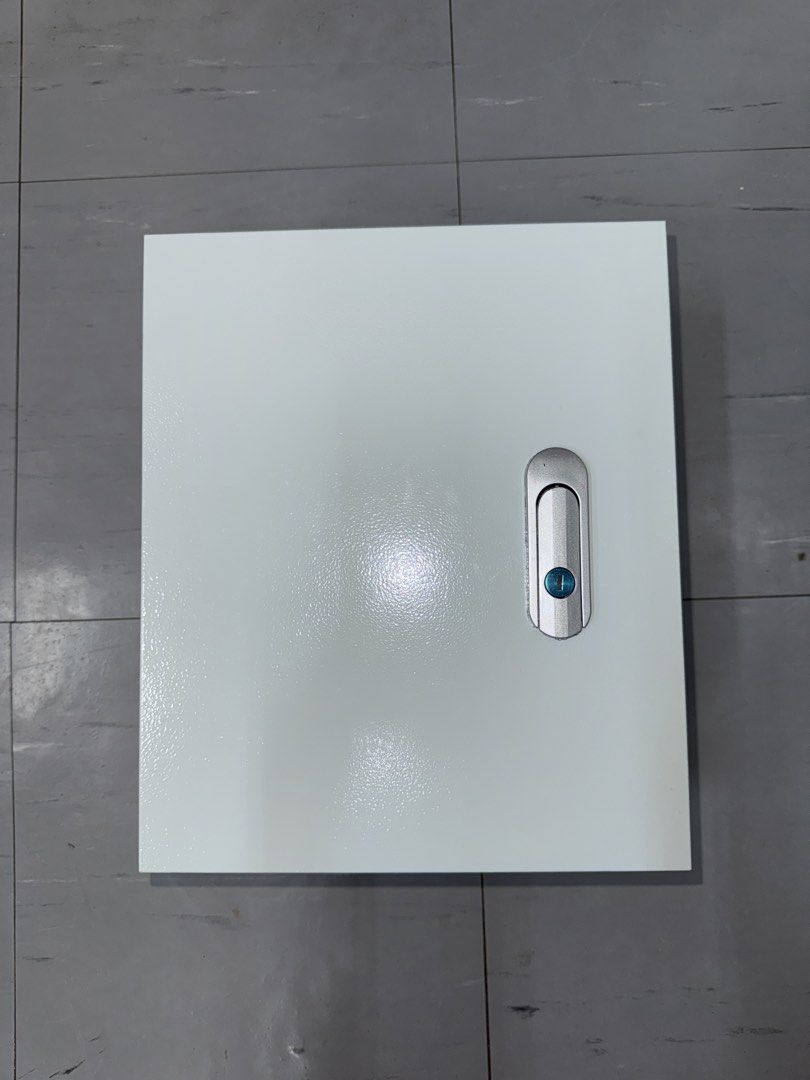 [WITH ISSUE] Metal Waterproof Junction Box Electrical Project Wiring Distribution Box (Category: Storage Boxes & Baskets) located in Quezon City. Submitted by thallysielle (Listing ID 1469045263, Image 1). Description: Metal Waterproof Junction Box Electrical Project Wiring Distribution Box - with issue (see photos) Selling Price: 200 RFS: decluttering Meet Up: DLSU Shipping (from Quezon City): Lalamove or J&T + shipping fee should be handled by 