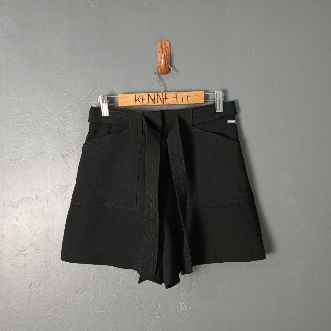 Women's - Guess (Category: Shorts) located in Bacolod City. Submitted by drop.ph (Listing ID 1469016655, Image 1). Description: GUESS - Valentina Tie Belt Shorts Authentic *Fits 24, Length - 14 *Excellent *No Flaws *Price: 880php *Add SF if outside Bacolod City .