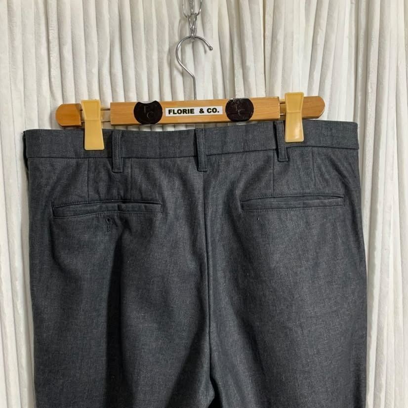 WP30-TOPVALU MEN'S WARM-LINED PLEATED TROUSERS (Category: Trousers) located in Bauang. Submitted by wintercollectionfc (Listing ID 1469101628, Image 2). Description: ❗️𝘼𝙡𝙡 𝙙𝙚𝙩𝙖𝙞𝙡𝙨 𝙥𝙤𝙨𝙩𝙚𝙙❗️ ✨𝗧𝗢𝗣𝗩𝗔𝗟𝗨 𝗠𝗘𝗡'𝗦 𝗪𝗔𝗥𝗠-𝗟𝗜𝗡𝗘𝗗 𝗣𝗟𝗘𝗔𝗧𝗘𝗗 𝗧𝗥𝗢𝗨𝗦𝗘𝗥𝗦✨ ᴄᴏᴅᴇ: ᴡᴘ-30 𝐏𝐫𝐢𝐜𝐞: 𝟒𝟒𝟖 + 𝐒𝐅 𝐨𝐧𝐥𝐲 ▪️ See size via tape ▪️ Good as New ▪️ No issues ▪️ W 34" x L 38" ▪️ DARK GRAY 📍Location: LA UNION (New updated locati