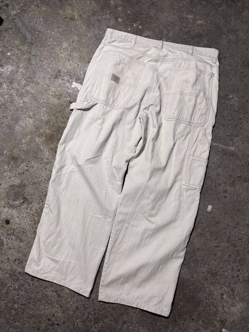 Wrangler Carpenter Pants (Category: Jeans) located in Pasig City. Submitted by dripthrift1600 (Listing ID 1469073944, Image 2). Description: - Wrangler Carpenter Pants - Good Condition - Issue: stain - Dimes: 34x38x9.