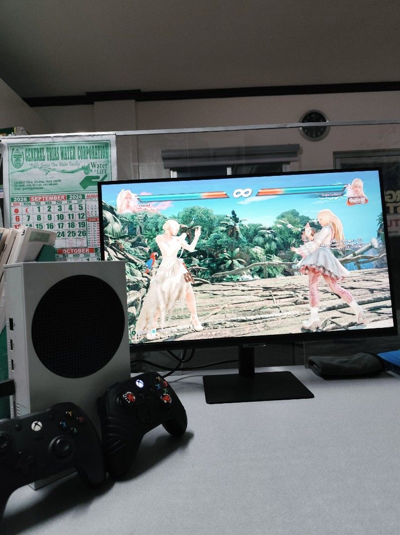 Xbox Series S with 2 controllers (Category: Xbox) located in Manila. Submitted by jettgutier06007 (Listing ID 1469047080, Image 2). Description: Xbox Series S with 2 controllers 100% working No lags or overheating issue Complete with hdmi and powercable Usb Type C NO ORIGINAL BOX NO RECEIPT FREE: CARRYING CASE 8bitdo black controller wired Digital games: Nba2k25 Tekken 7 It takes two Etc.. Live demo showing myself via video call for buyer's assur