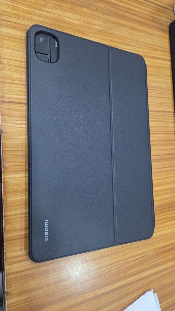 Xiaomi Pad 5 (Category: Computer Keyboard) located in Manila. Submitted by mr.niceguy_10 (Listing ID 1469051027, Image 2). Description: For Sale! Xiaomi pad 5 (barely used) Display: 10.95-inch IPS LCD Resolution: 2560 × 1600 pixels (2.5K) Refresh rate: 120Hz Processor: Qualcomm Snapdragon 860, 7nm GPU: Adreno 640 RAM: 6GB Storage: 256GB Rear camera: 13MP, up to 4K 30fps Front camera: 8MP, 1080p video Speakers: Quad speakers, Dolby Atmos Battery: 