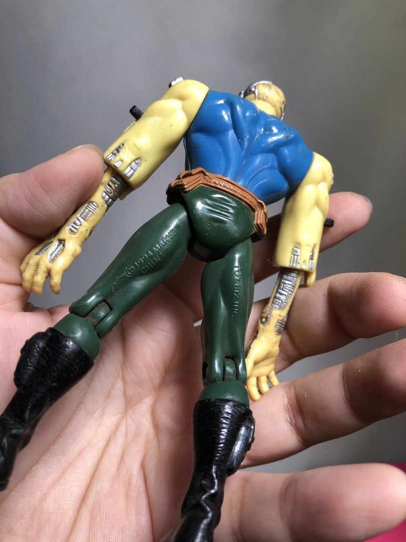 Xmen Action Figures (Category: Action & Battle Toys) located in Cainta. Submitted by dopethrifts.ph (Listing ID 1469107030, Image 2). Description: 400 each Yun transparent lang 300.